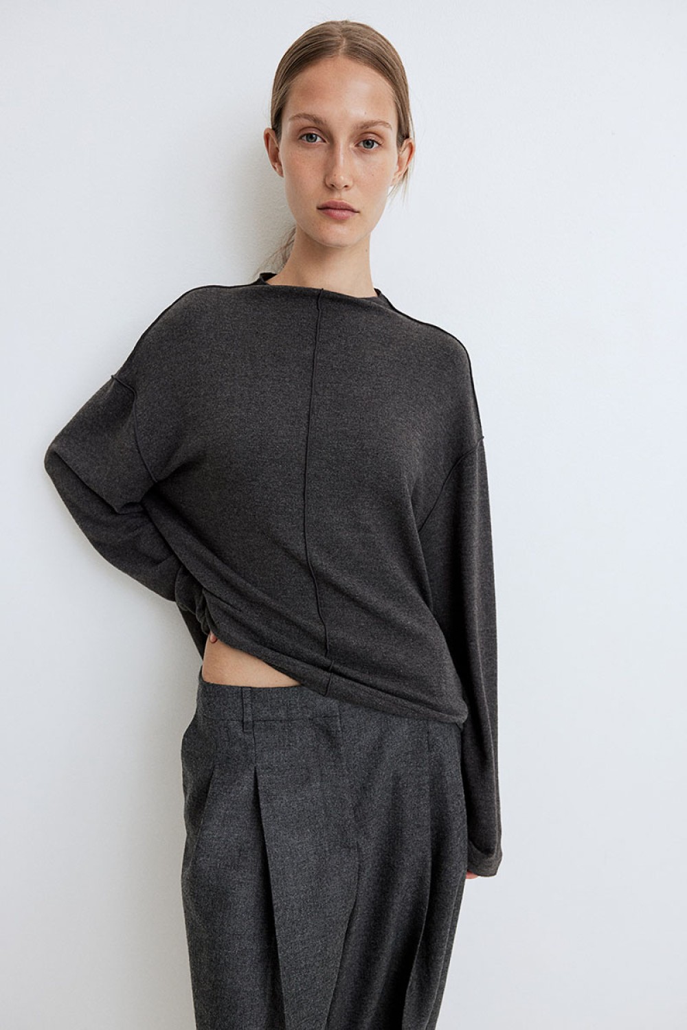 Fine-knit jumper